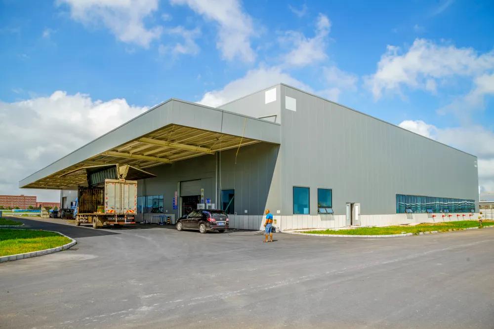 How to Choose Between Small and Large Warehouse Spaces for Your Operations in Houston